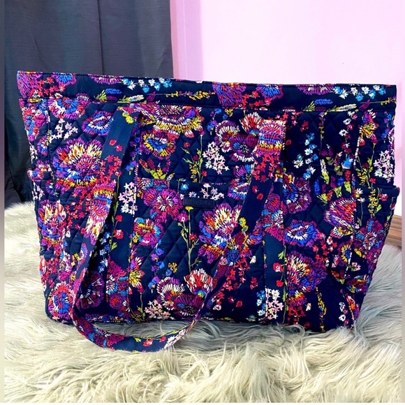 BNWT Vera Bradley Get Going Tote - Picture 4 of 11